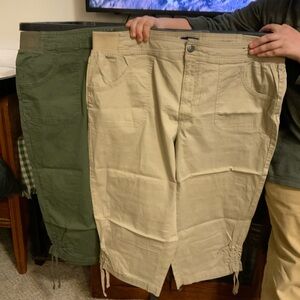 Women’s Green and Tan capris